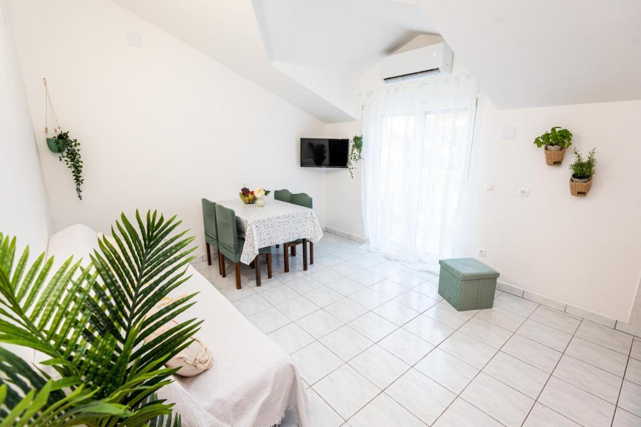 Magnolia Apartmani Водице Екстер'єр фото